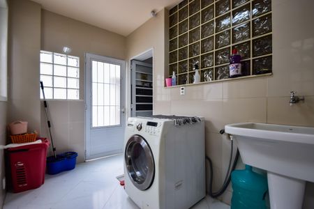 Casa de condomínio à venda com 1000m², 4 quartos e 2 vagasÁrea de Serviço