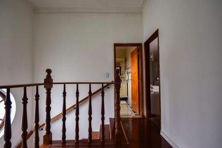 Casa de condomínio à venda com 1000m², 4 quartos e 2 vagasHall