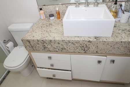 Apartamento à venda com 148m², 3 quartos e 2 vagasBanheiro da Suíte 1