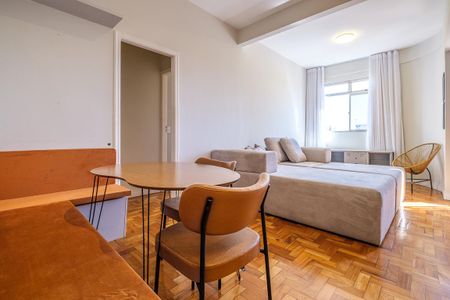 Apartamento para alugar com 90m², 2 quartos e sem vagaSala