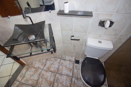 Casa de condomínio à venda com 70m², 3 quartos e 1 vagaBanheiro Social