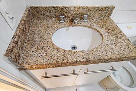 Apartamento para alugar com 60m², 2 quartos e 1 vaga Apartamento para alugar com 60m², 2 quartos e 1 vagaBanheiro da Suíte