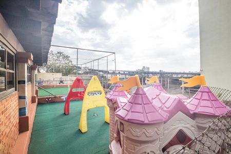 Apartamento à venda com 60m², 2 quartos e 1 vaga Apartamento à venda com 60m², 2 quartos e 1 vagaÁrea comum - Playground