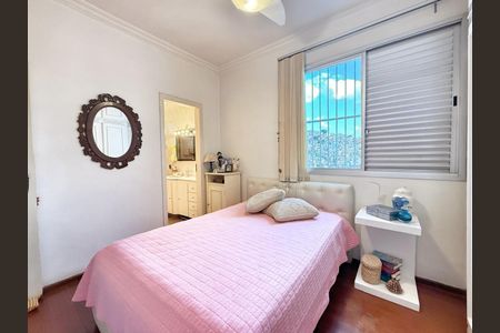 Apartamento à venda com 200m², 4 quartos e 1 vagaSuíte 2