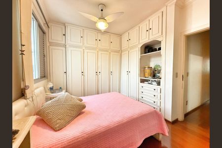 Apartamento à venda com 200m², 4 quartos e 1 vagaSuíte 2