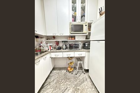 Apartamento à venda com 200m², 4 quartos e 1 vagaCozinha