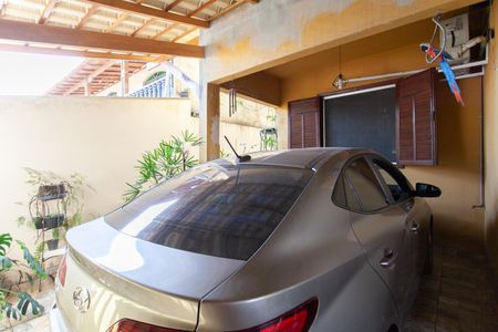 Casa à venda com 123m², 4 quartos e 1 vaga Casa à venda com 123m², 4 quartos e 1 vagaGaragem