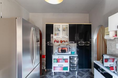 Casa à venda com 123m², 4 quartos e 1 vaga Casa à venda com 123m², 4 quartos e 1 vagaCozinha