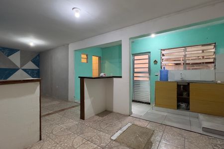 Cozinha de casa para alugar com 1 quarto, 35m² em Jardim Presidente Dutra, Guarulhos