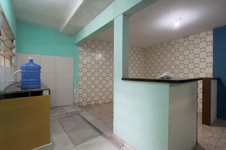 Cozinha de casa para alugar com 1 quarto, 35m² em Jardim Presidente Dutra, Guarulhos