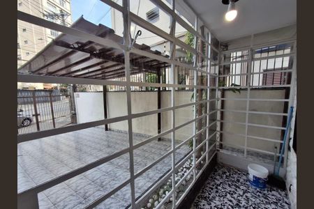 Casa à venda com 160m², 3 quartos e 2 vagasFoto 02