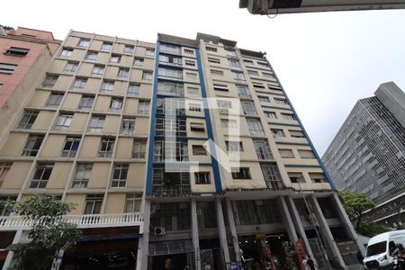 Apartamento à venda com 216m², 2 quartos e sem vagaFachada