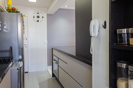 Cozinha de apartamento à venda com 2 quartos, 96m² em Vila Anastácio, São Paulo