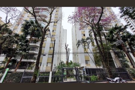Apartamento à venda com 81m², 2 quartos e 2 vagas Apartamento à venda com 81m², 2 quartos e 2 vagasFachada