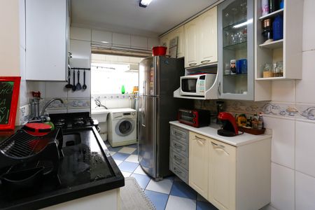 Apartamento à venda com 81m², 2 quartos e 2 vagas Apartamento à venda com 81m², 2 quartos e 2 vagasCozinha