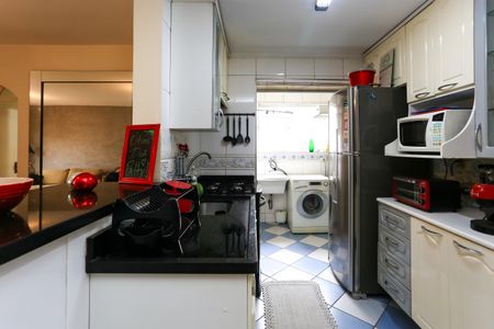 Apartamento à venda com 81m², 2 quartos e 2 vagas Apartamento à venda com 81m², 2 quartos e 2 vagasCozinha