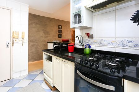 Apartamento à venda com 81m², 2 quartos e 2 vagas Apartamento à venda com 81m², 2 quartos e 2 vagasCozinha