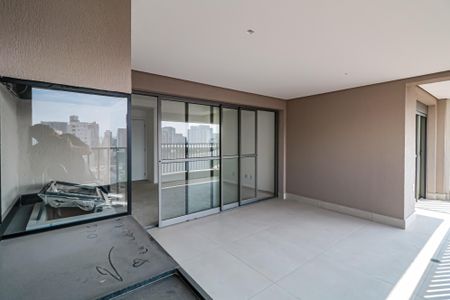 Apartamento à venda com 113m², 3 quartos e 2 vagas Apartamento à venda com 113m², 3 quartos e 2 vagasVaranda