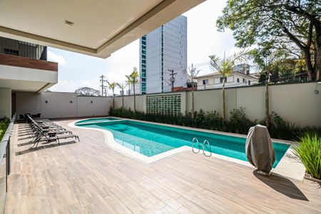 Apartamento à venda com 113m², 3 quartos e 2 vagas Apartamento à venda com 113m², 3 quartos e 2 vagasÁrea comum - Piscina