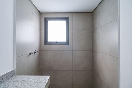 Apartamento à venda com 113m², 3 quartos e 2 vagas Apartamento à venda com 113m², 3 quartos e 2 vagasSuíte 01 - Banheiro