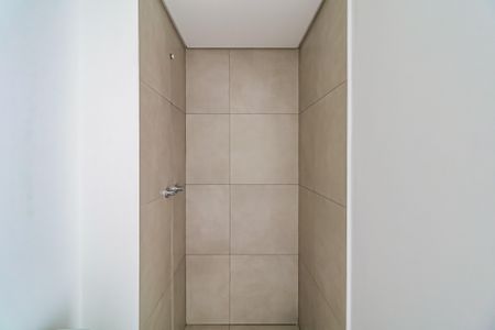 Apartamento à venda com 113m², 3 quartos e 2 vagas Apartamento à venda com 113m², 3 quartos e 2 vagasSuíte 03- Banheiro