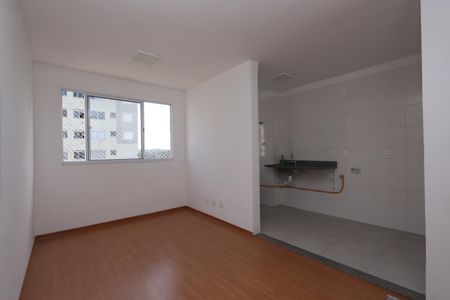 Sala de apartamento para alugar com 2 quartos, 43m² em Cidade São Mateus, São Paulo