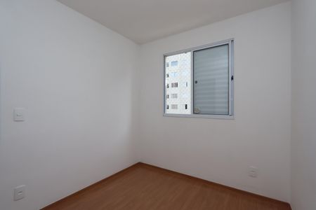 Quarto 2 de apartamento para alugar com 2 quartos, 43m² em Cidade São Mateus, São Paulo