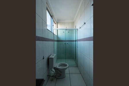Casa de condomínio para alugar com 400m², 4 quartos e 5 vagas Casa de condomínio para alugar com 400m², 4 quartos e 5 vagasBanheiro da Suíte 3