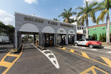 Casa de condomínio para alugar com 400m², 4 quartos e 5 vagas Casa de condomínio para alugar com 400m², 4 quartos e 5 vagasFachada