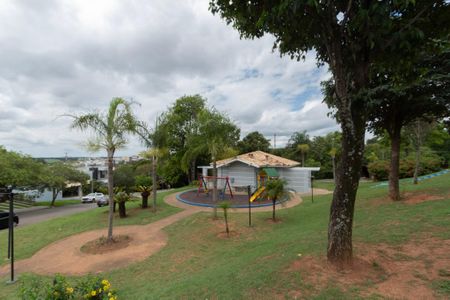 Casa de condomínio para alugar com 400m², 4 quartos e 5 vagas Casa de condomínio para alugar com 400m², 4 quartos e 5 vagasÁrea comum
