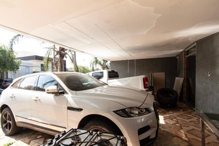 Casa de condomínio para alugar com 400m², 4 quartos e 5 vagas Casa de condomínio para alugar com 400m², 4 quartos e 5 vagasGaragem
