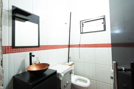 Casa de condomínio para alugar com 400m², 4 quartos e 5 vagas Casa de condomínio para alugar com 400m², 4 quartos e 5 vagasLavabo