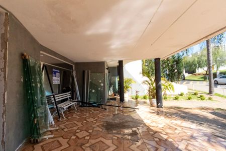 Casa de condomínio para alugar com 400m², 4 quartos e 5 vagas Casa de condomínio para alugar com 400m², 4 quartos e 5 vagasÁrea comum