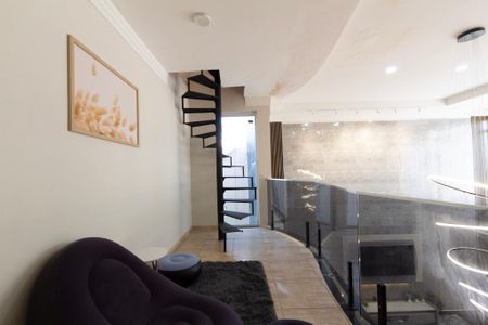 Casa de condomínio para alugar com 400m², 4 quartos e 5 vagas Casa de condomínio para alugar com 400m², 4 quartos e 5 vagasCorredor