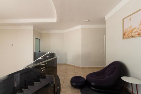 Casa de condomínio para alugar com 400m², 4 quartos e 5 vagas Casa de condomínio para alugar com 400m², 4 quartos e 5 vagasCorredor