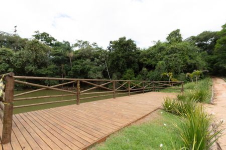Casa de condomínio para alugar com 400m², 4 quartos e 5 vagas Casa de condomínio para alugar com 400m², 4 quartos e 5 vagasÁrea comum
