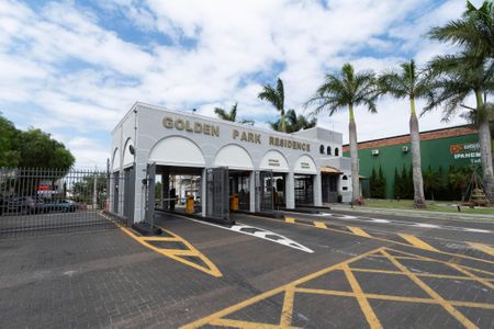 Casa de condomínio para alugar com 400m², 4 quartos e 5 vagas Casa de condomínio para alugar com 400m², 4 quartos e 5 vagasÁrea comum