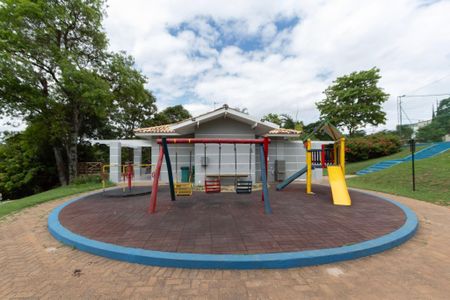 Casa de condomínio para alugar com 400m², 4 quartos e 5 vagas Casa de condomínio para alugar com 400m², 4 quartos e 5 vagasÁrea comum