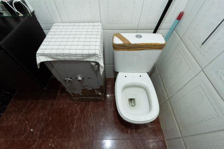 Casa de condomínio para alugar com 400m², 4 quartos e 5 vagas Casa de condomínio para alugar com 400m², 4 quartos e 5 vagasLavabo