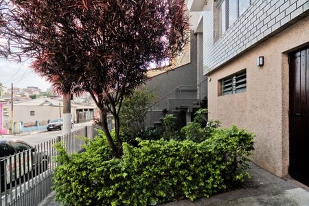 Casa à venda com 177m², 2 quartos e 3 vagas Casa à venda com 177m², 2 quartos e 3 vagasÁrea externa