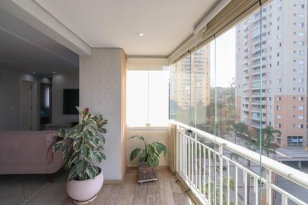 Apartamento à venda com 93m², 2 quartos e 2 vagasSacada