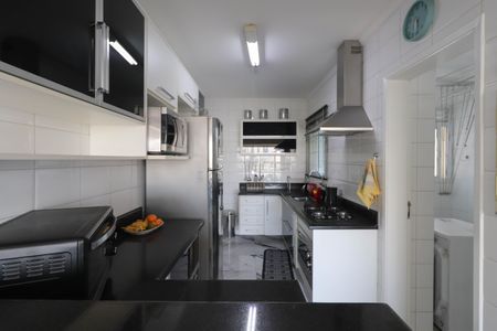 Apartamento à venda com 93m², 2 quartos e 2 vagasCozinha