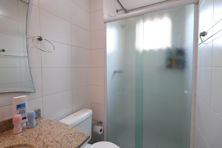 Apartamento à venda com 93m², 2 quartos e 2 vagasBanheiro da Suíte