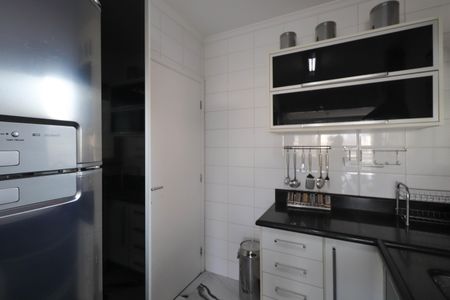 Apartamento à venda com 93m², 2 quartos e 2 vagasCozinha