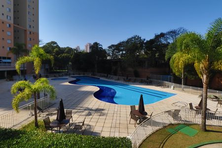 Apartamento à venda com 93m², 2 quartos e 2 vagasÁrea comum - Piscina