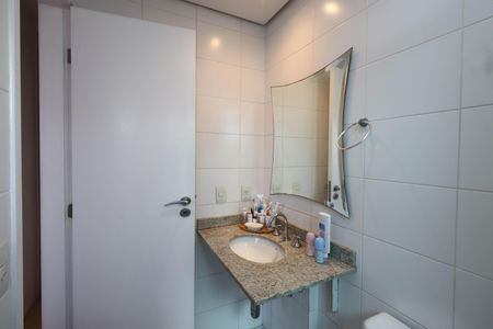 Apartamento à venda com 93m², 2 quartos e 2 vagasBanheiro da Suíte