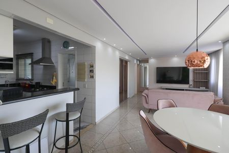 Apartamento à venda com 93m², 2 quartos e 2 vagasSala