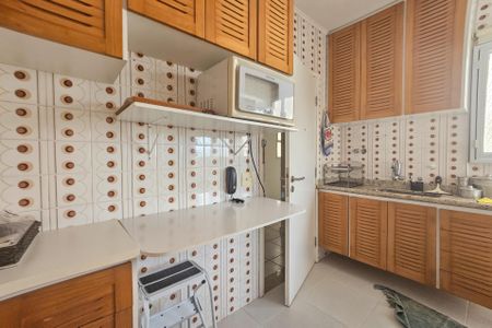 Apartamento para alugar com 80m², 3 quartos e sem vagaCozinha