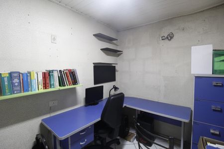 Casa à venda com 129m², 3 quartos e 3 vagasEscritório