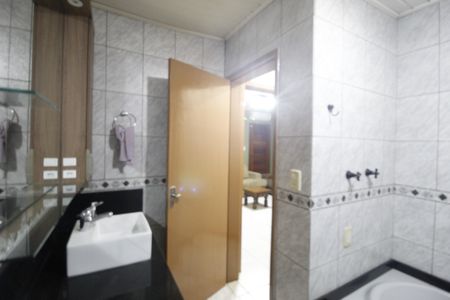 Casa à venda com 129m², 3 quartos e 3 vagasBanheiro Social